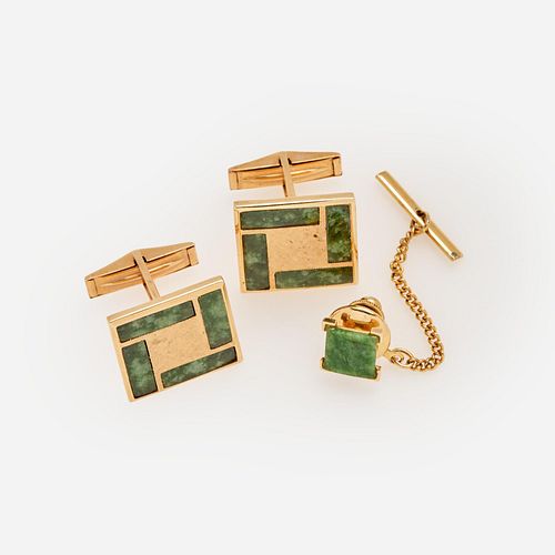 VINTAGE NEPHRITE JADE 14K CUFFLINK