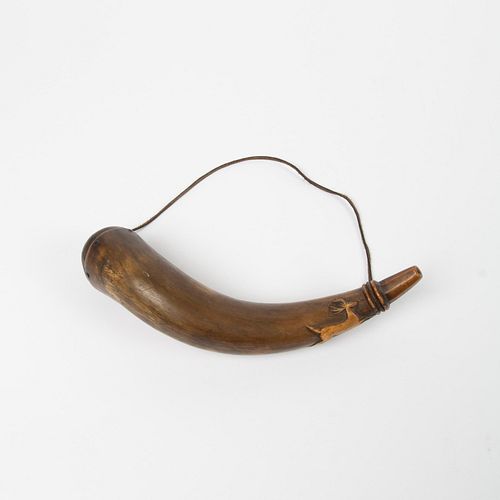 CARVED POWDER HORN WITH STAG MOTIF,