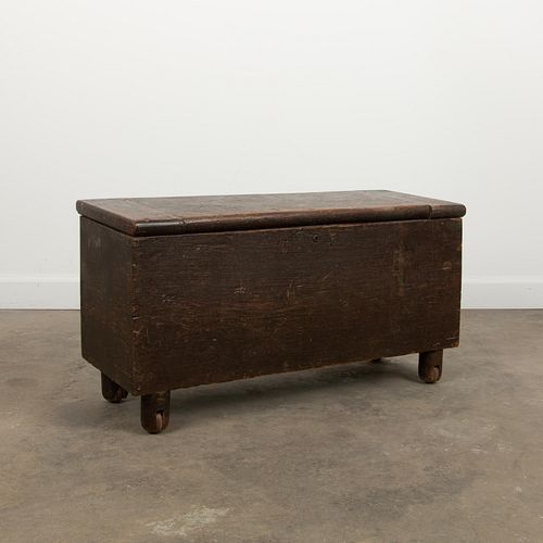 OAK VALUABLES CHEST 18TH C Early 3aa005