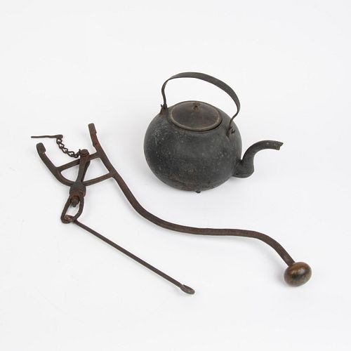 CAST IRON KETTLE WITH WROUGHT IRON