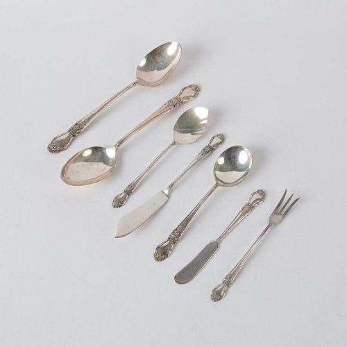 INTERNATIONAL STERLING BROCADE SILVERWARE,