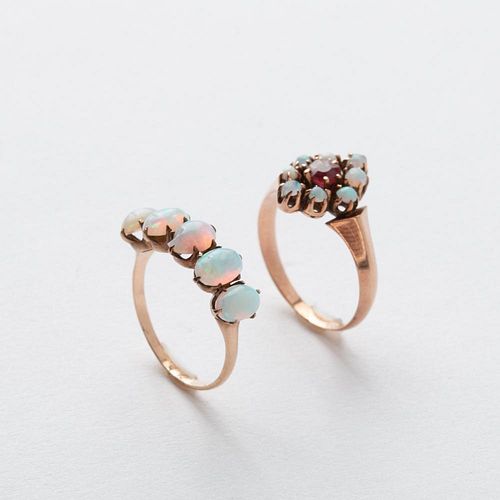 TWO 10K OPAL RINGS SIZES 4 5  3aa0d4