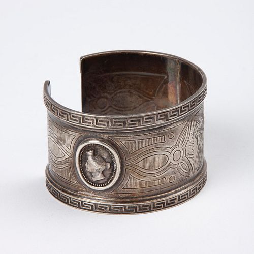 GREEK REVIVAL MOTHER CUFF WITH 3aa1f5