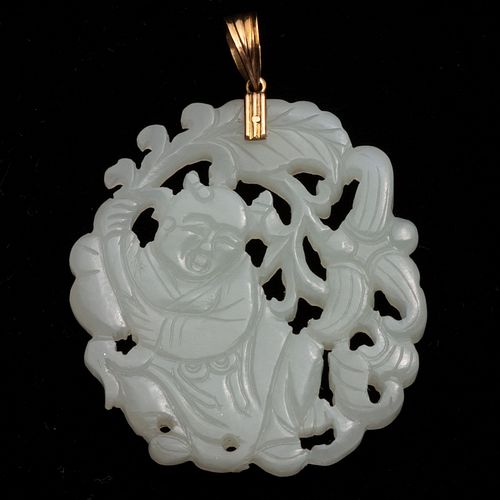 JADEITE JADE CARVED PENDANT OF 3aa321