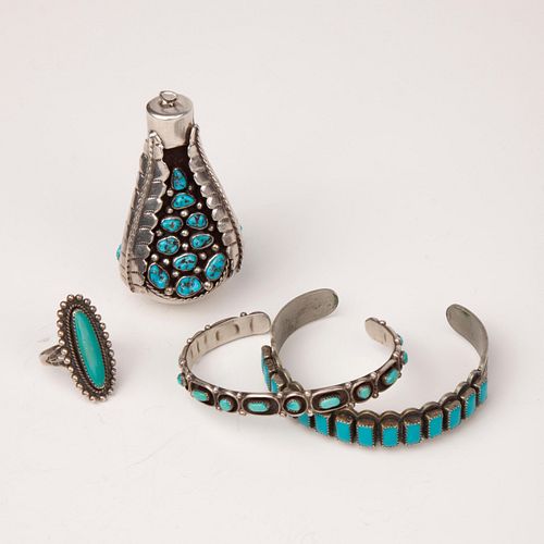 GROUP OF NATIVE AMERICAN TURQUOISE