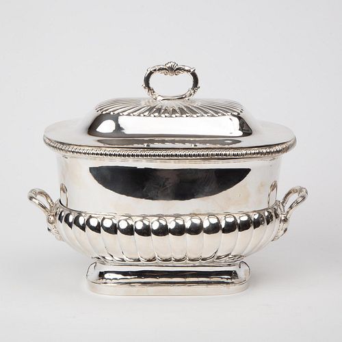 ANTIQUE SILVER-PLATED TUREENAn