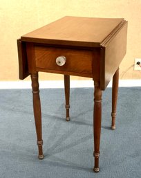 A 19th C one drawer walnut drop 3aa5b2