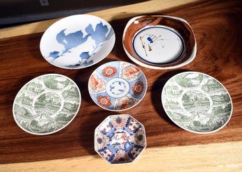 Assorted vintage ceramics, including: