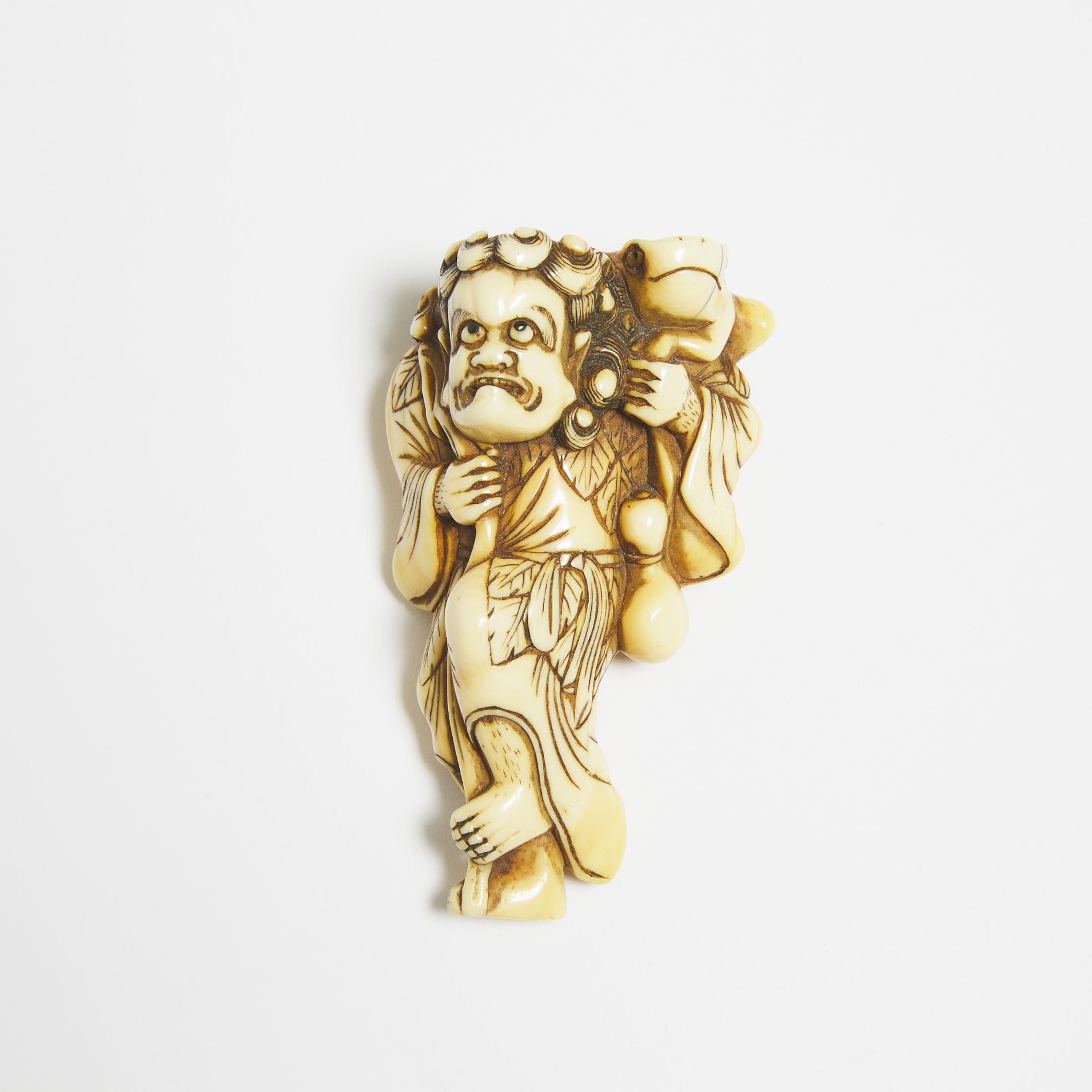 An Ivory Netsuke of Gama Sennin 3aa720