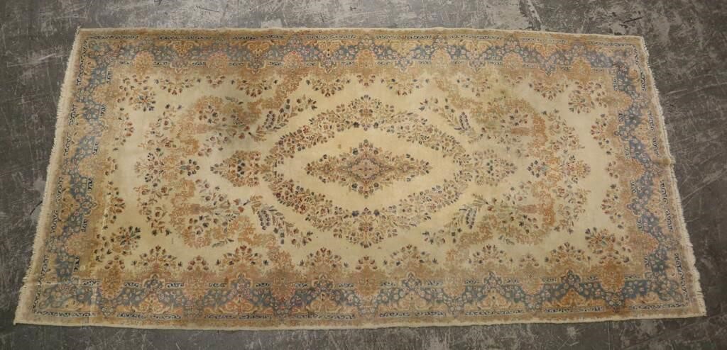 PERSIAN RUGPersian rug. 12'3" x