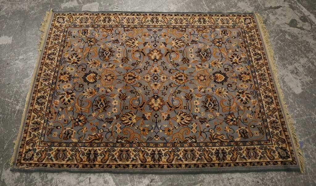 PERSIAN RUGPersian rug with floral