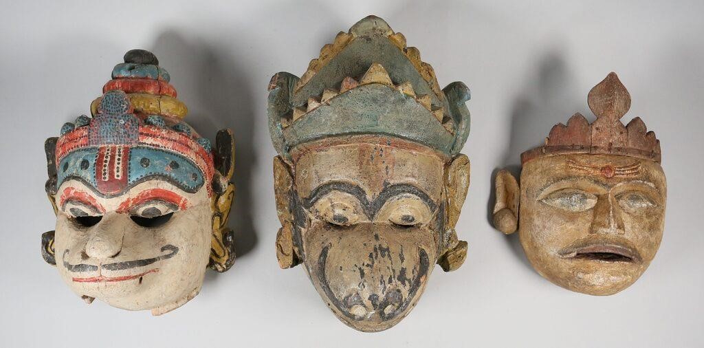 THREE SOUTH ASIAN DEITY MASKSThree 3ad402