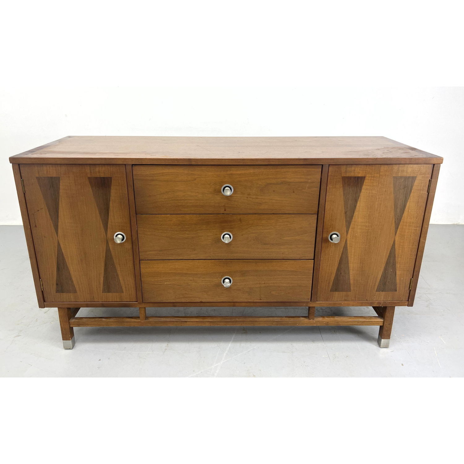 Stanley American Modern Walnut 3ad544