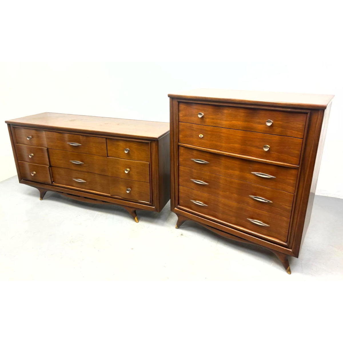 2pcs John Cameron Bedroom set  3ad5d6