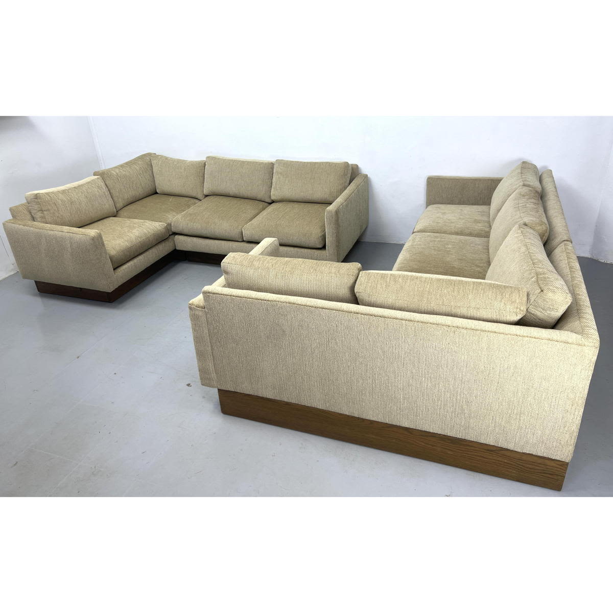 4pc Modernist Sectional Sofa Pit