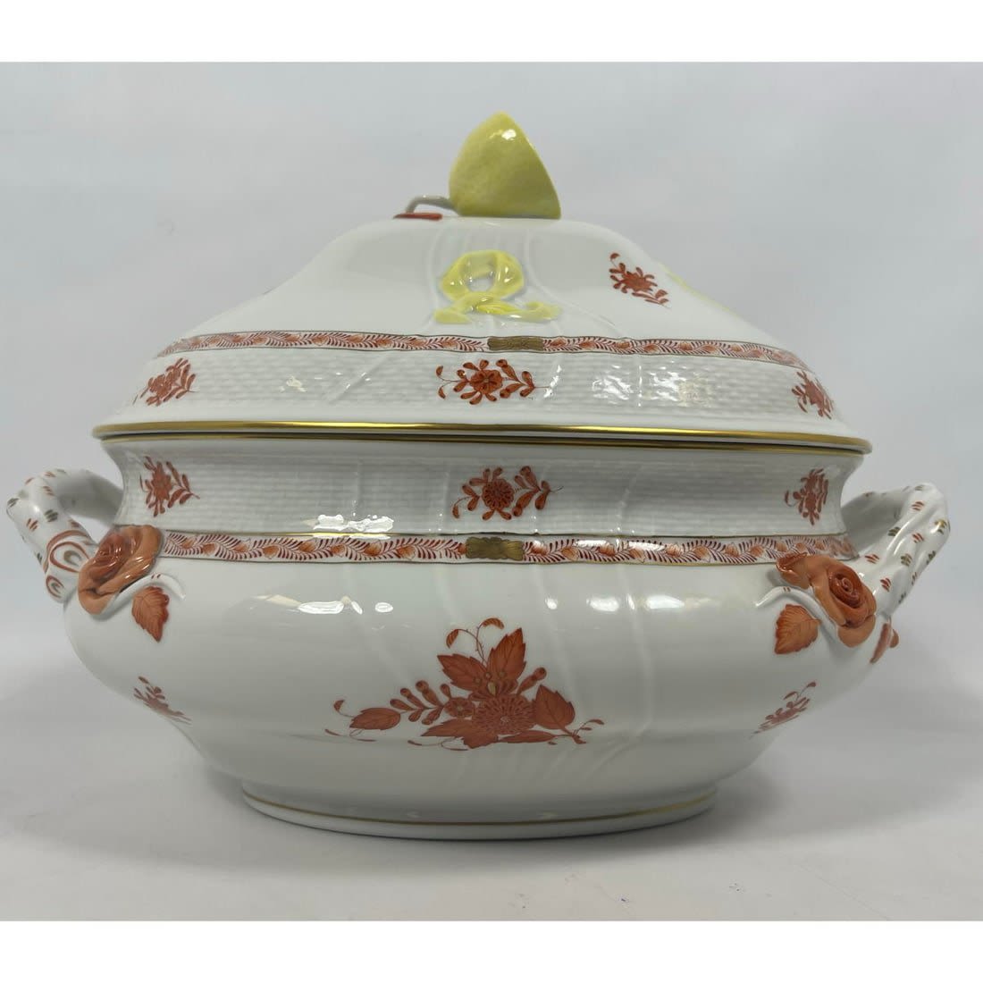 HEREND Hungary Lidded Vegetable Bowl.