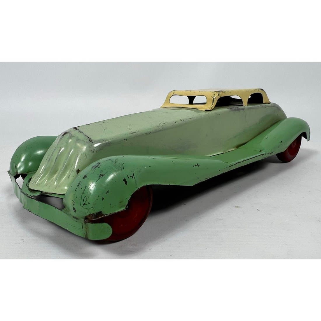 Slick Metal Art Deco era Model 3ad791