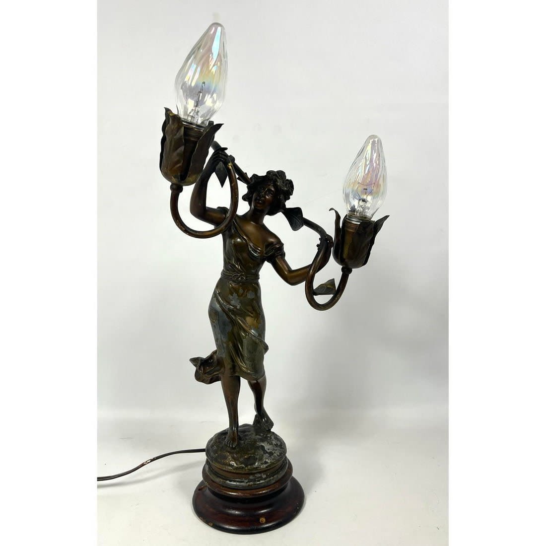 Vintage Metal Figural Lamp Female 3ad7e4