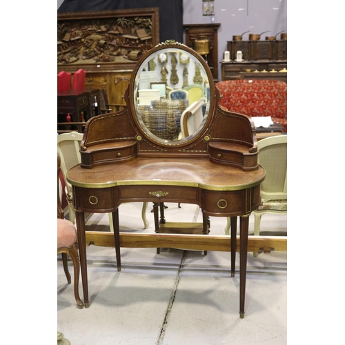 Fine antique French Dressing table,