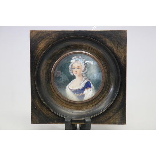 French circular painted miniature of