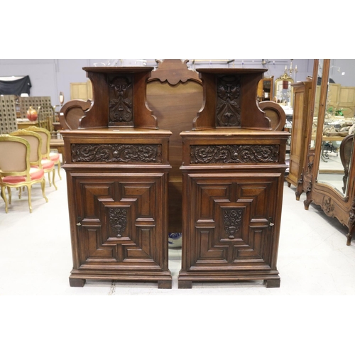 Good pair of antique French carved 3adade