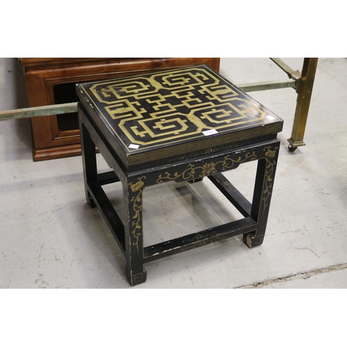 Oriental black lacquer square lamp