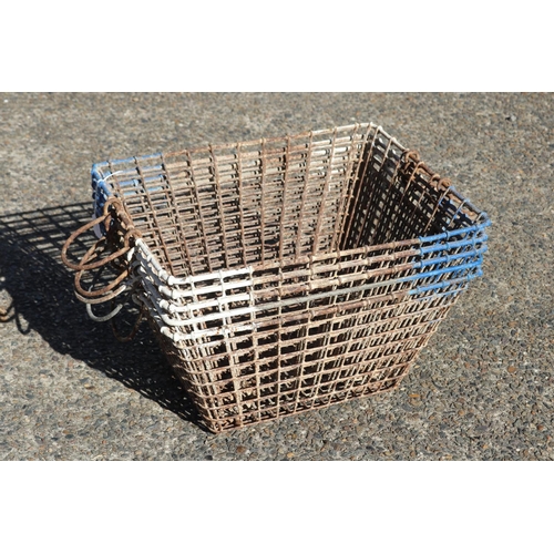 Five French wirework oyster baskets  3adb1b