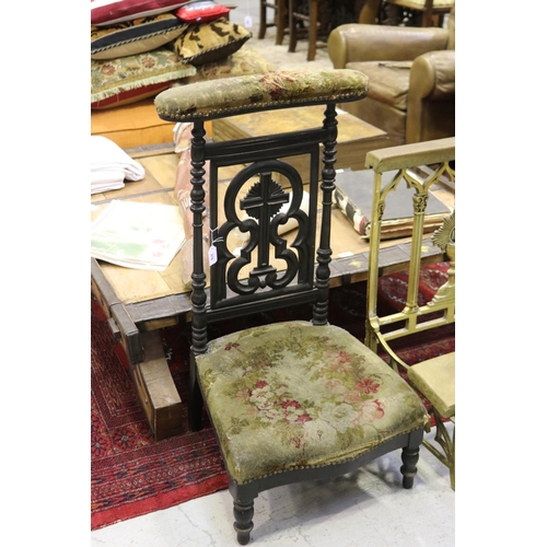 Antique French prayer chair with