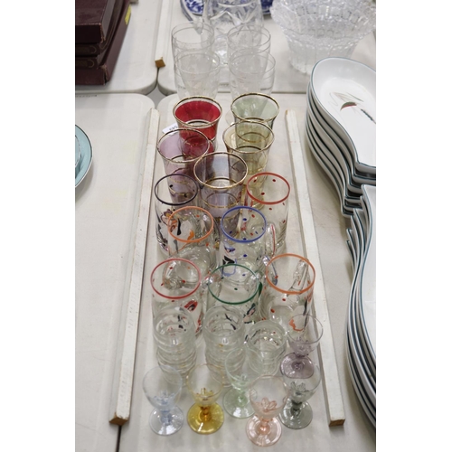 Assortment of glassware to include