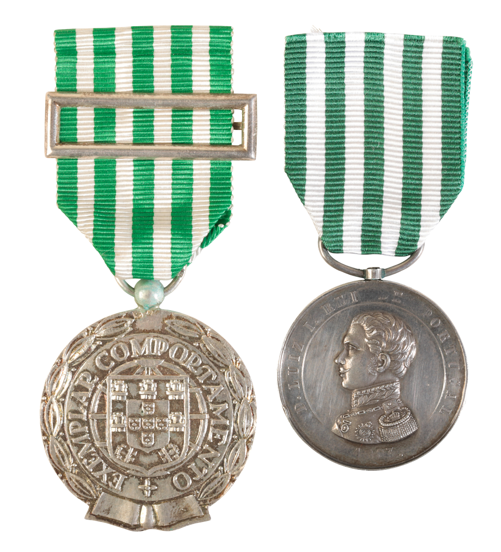 PORTUGAL TWO MILITARY MEDALS FOR 3add57