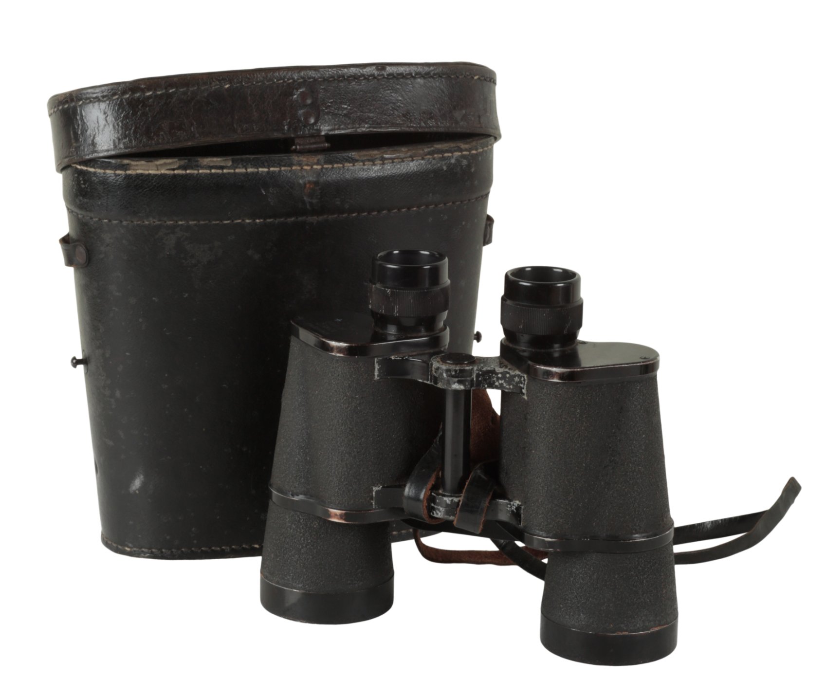 A PAIR OF 10 X 50 GERMAN MILITARY BINOCULARS