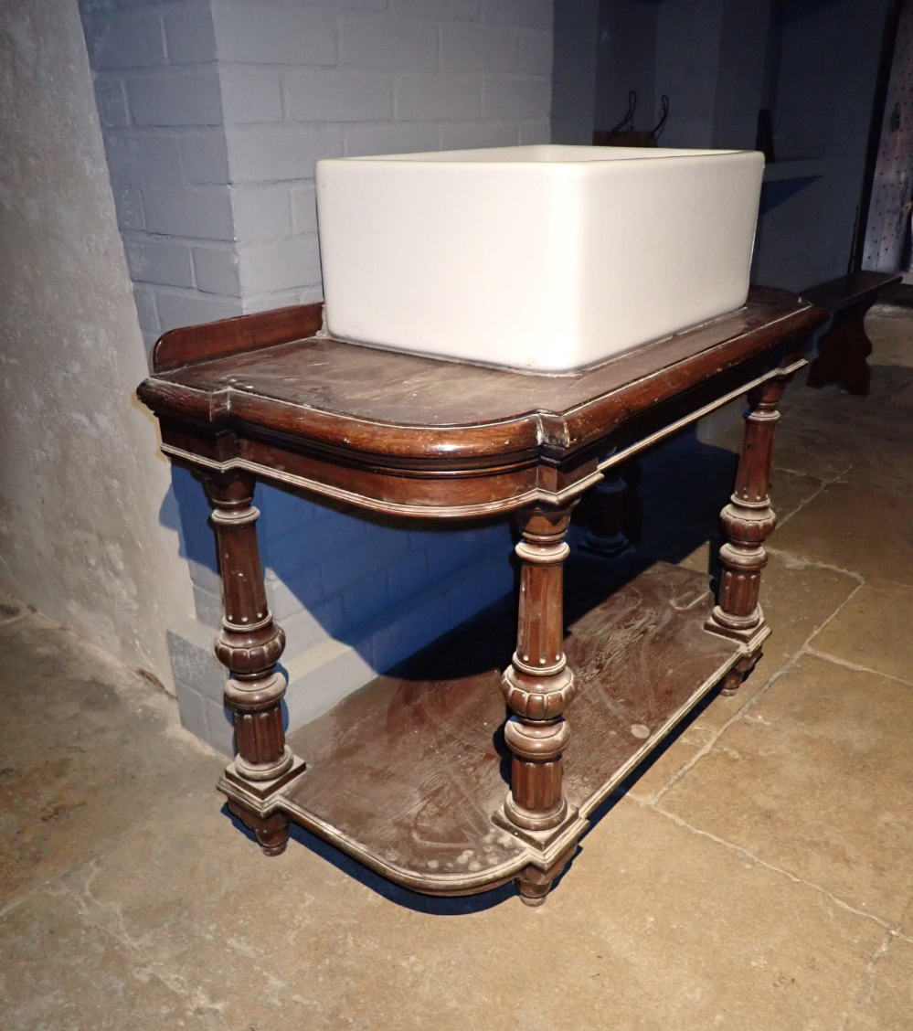 A VICTORIAN OAK WASHSTAND the top