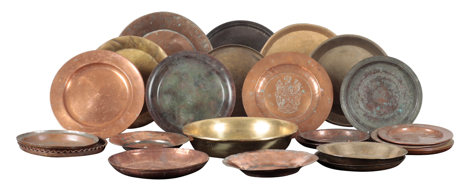 A LARGE COLLECTION OF COPPER AND BRASS