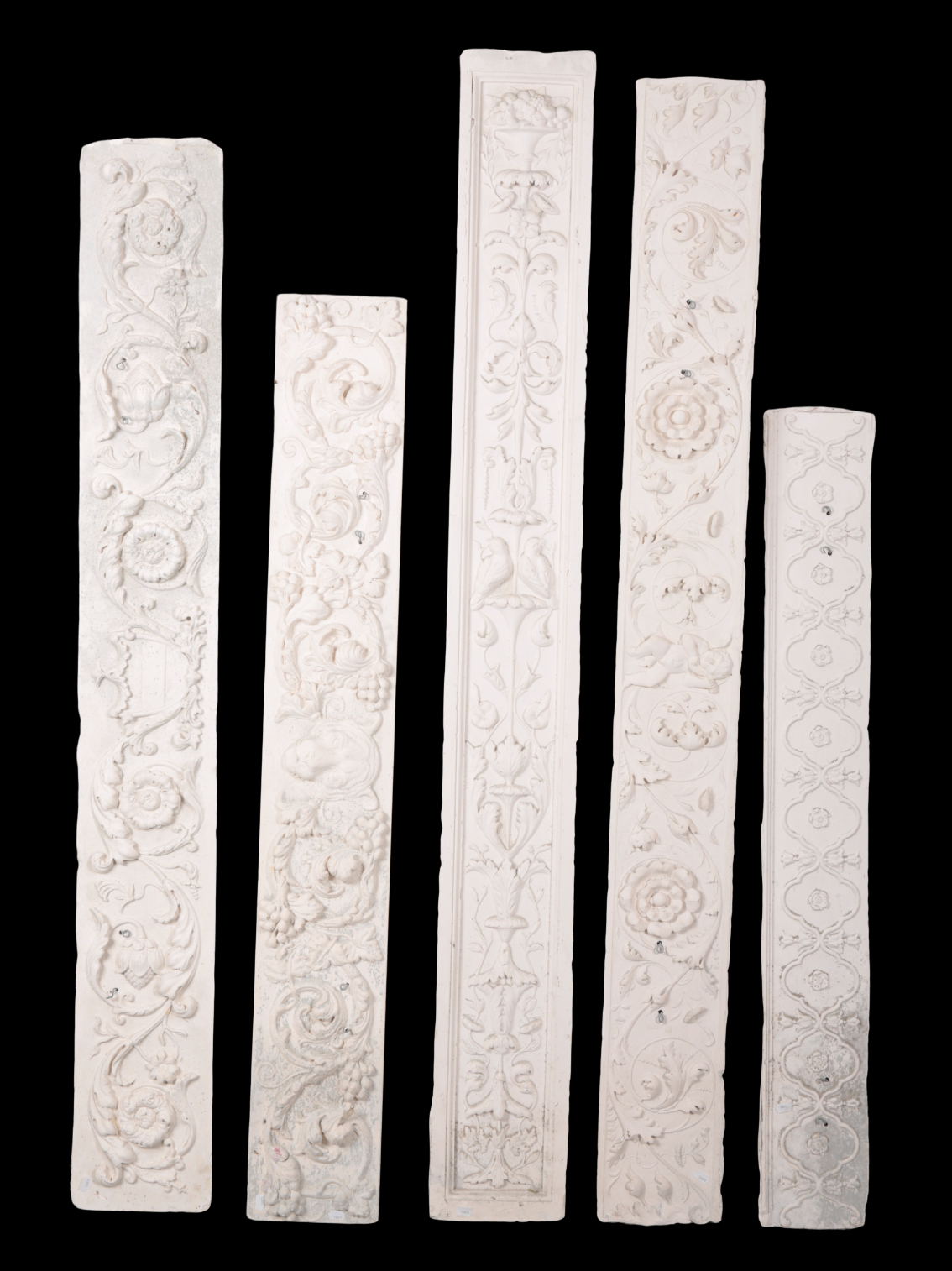 A GROUP OF FIVE PLASTER FRIEZE 3ae069