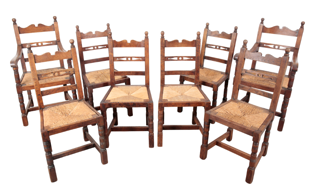 A SET OF EIGHT OAK DINING CHAIRS 3ae0d0