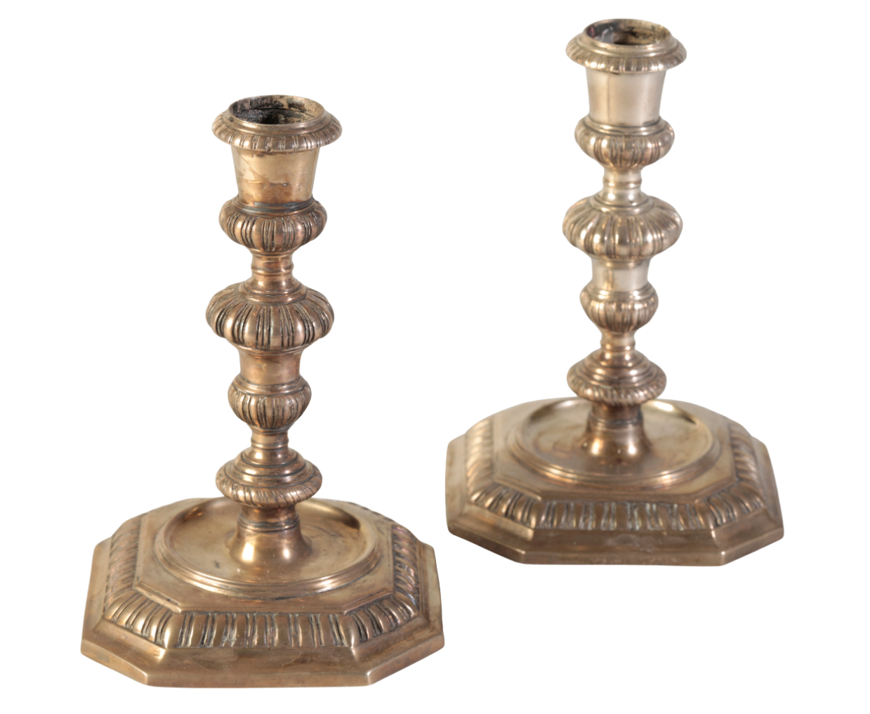 A PAIR OF GERMAN SILVER CANDLESTICKS 3ae1a5