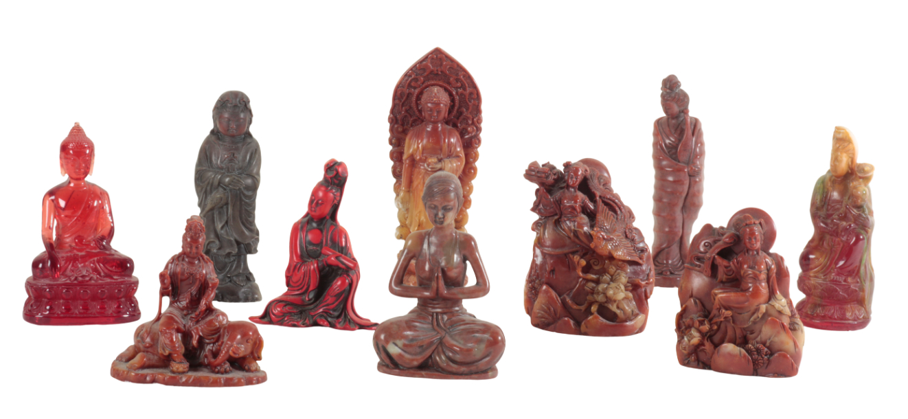 A GROUP OF TEN CHINESE CARVED FIGURES 3ae230