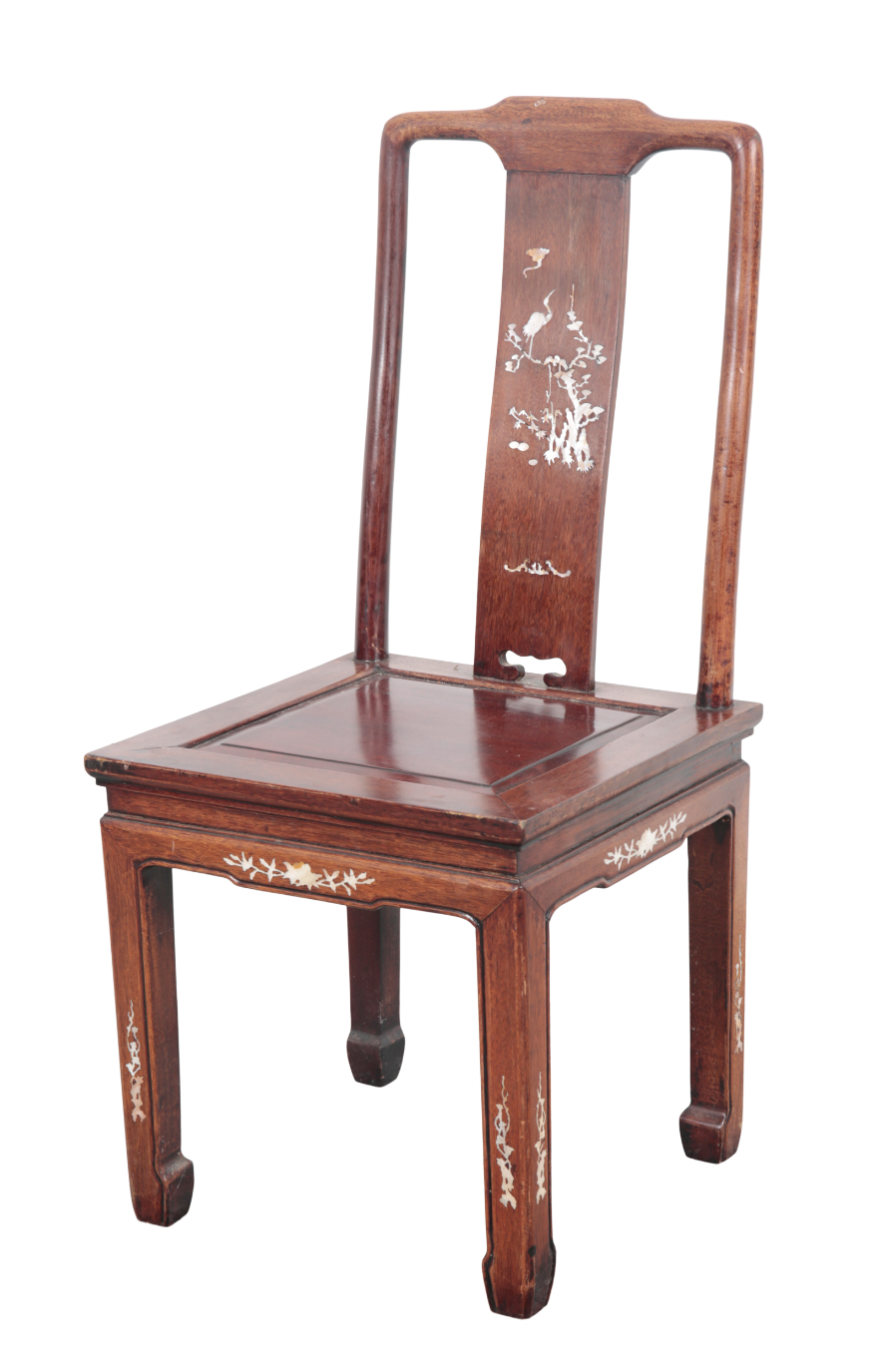 A CHINESE HARDWOOD CHAIR Qing  3ae28c