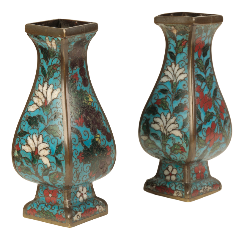 A PAIR OF CHINESES CLOISONNE SQUARE