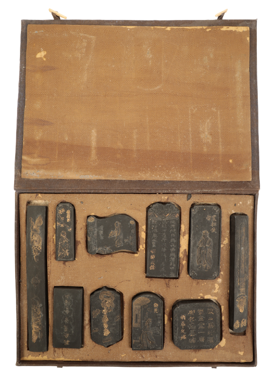 A CASED SET OF TEN CHINESE INKSTONES 3ae354