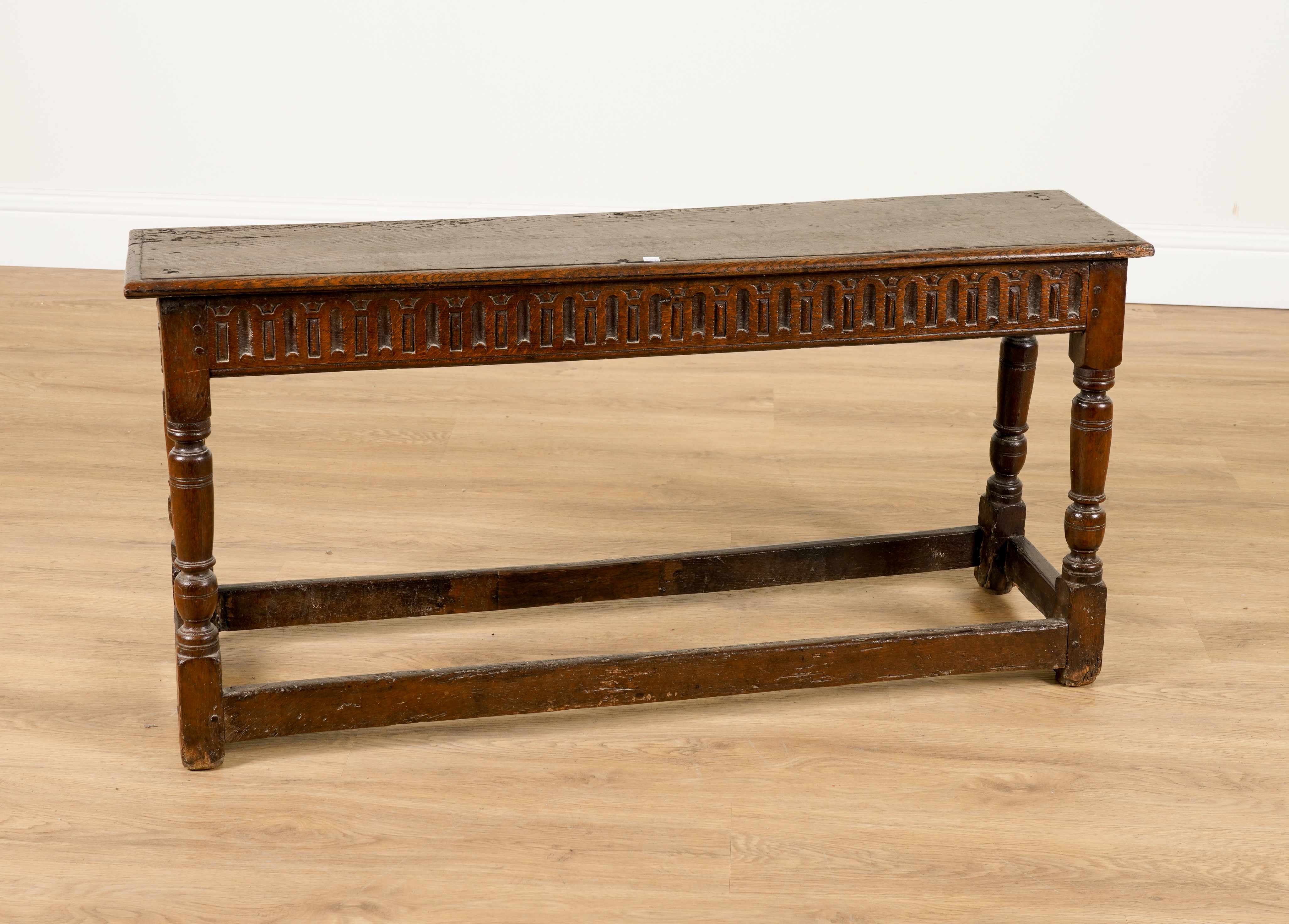 A 17TH CENTURY AND LATER LONG OAK 3ae52f