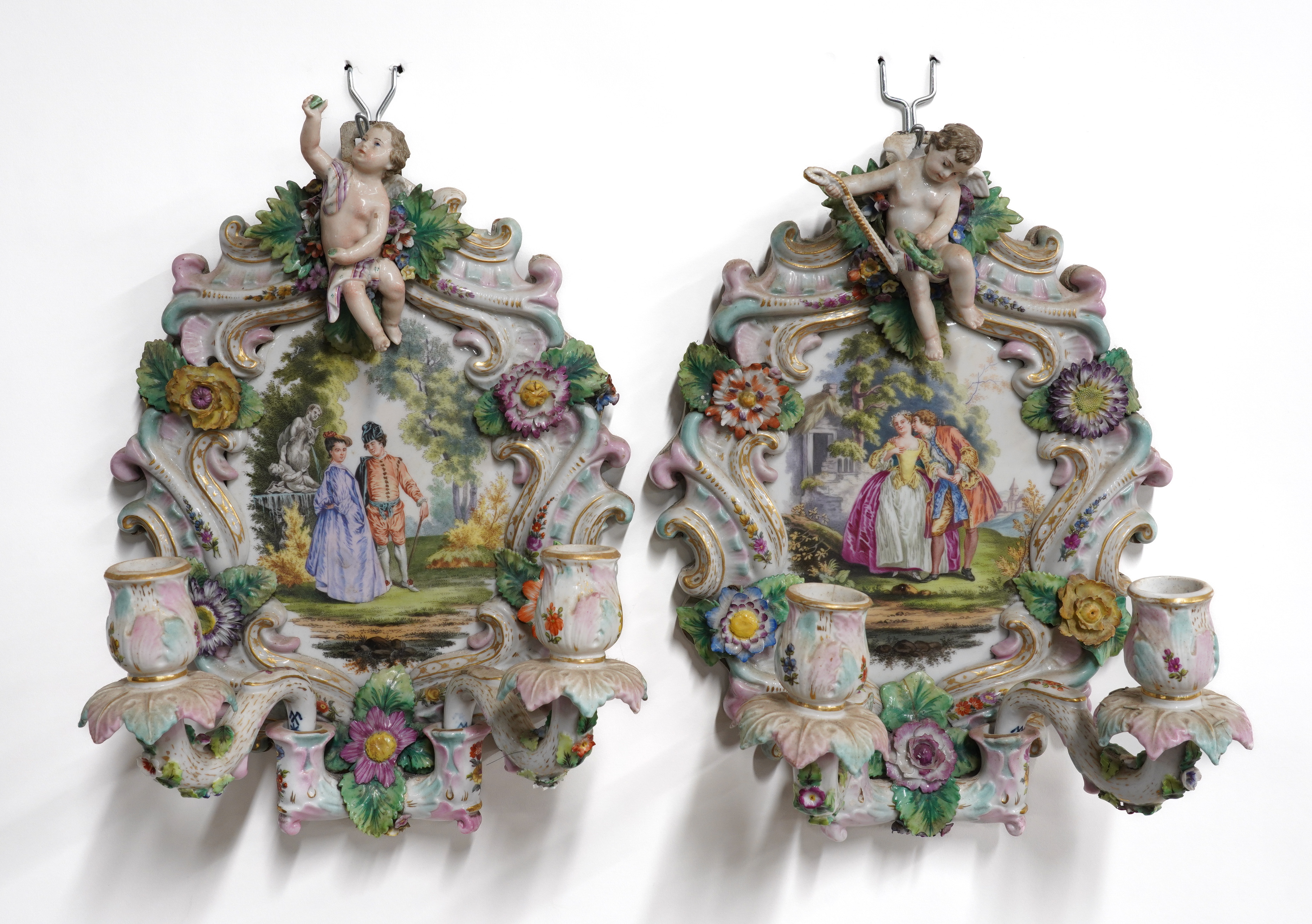 A PAIR OF GERMAN PORCELAIN TWIN LIGHT 3ae59a