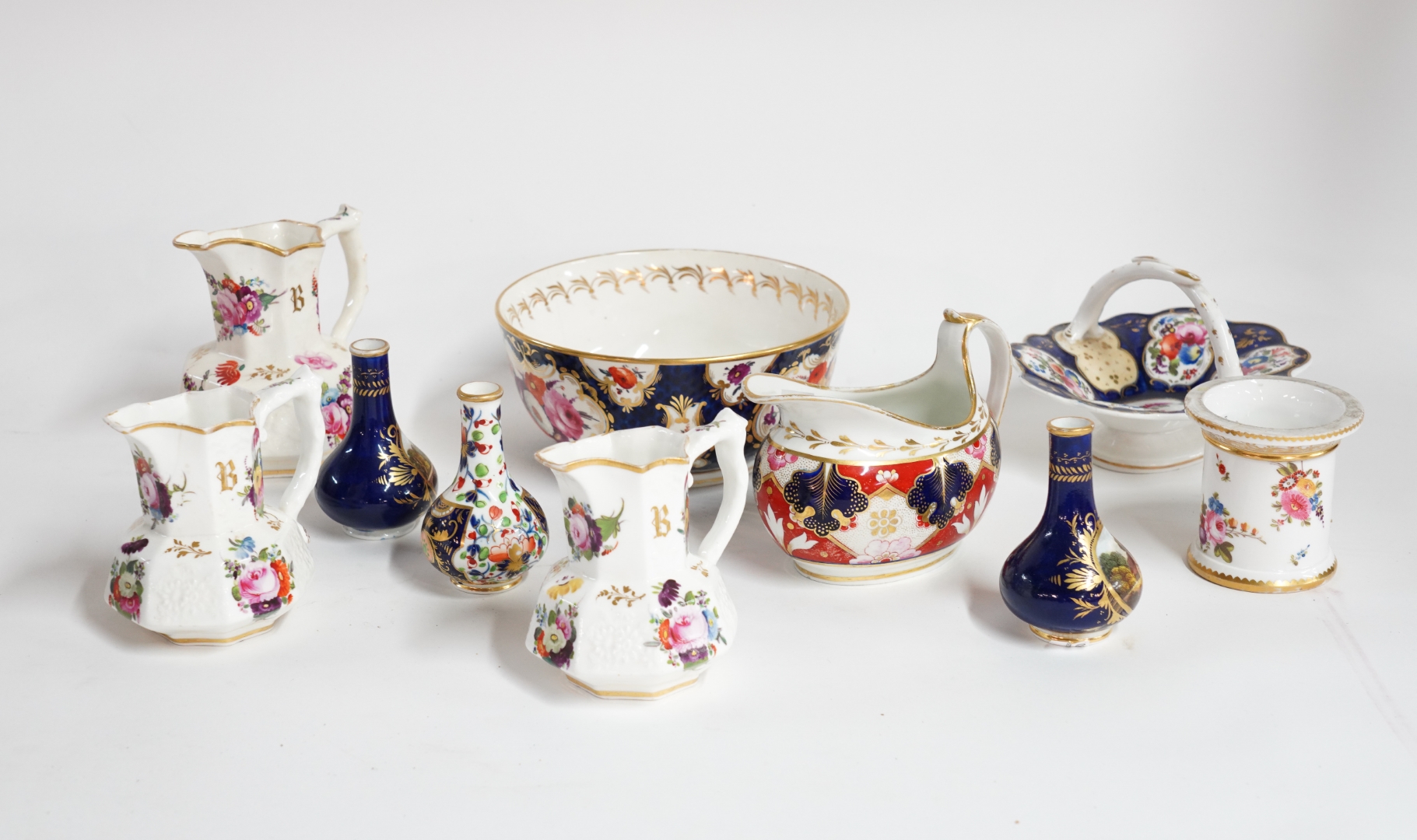 A GROUP OF ENGLISH PORCELAIN (10) First