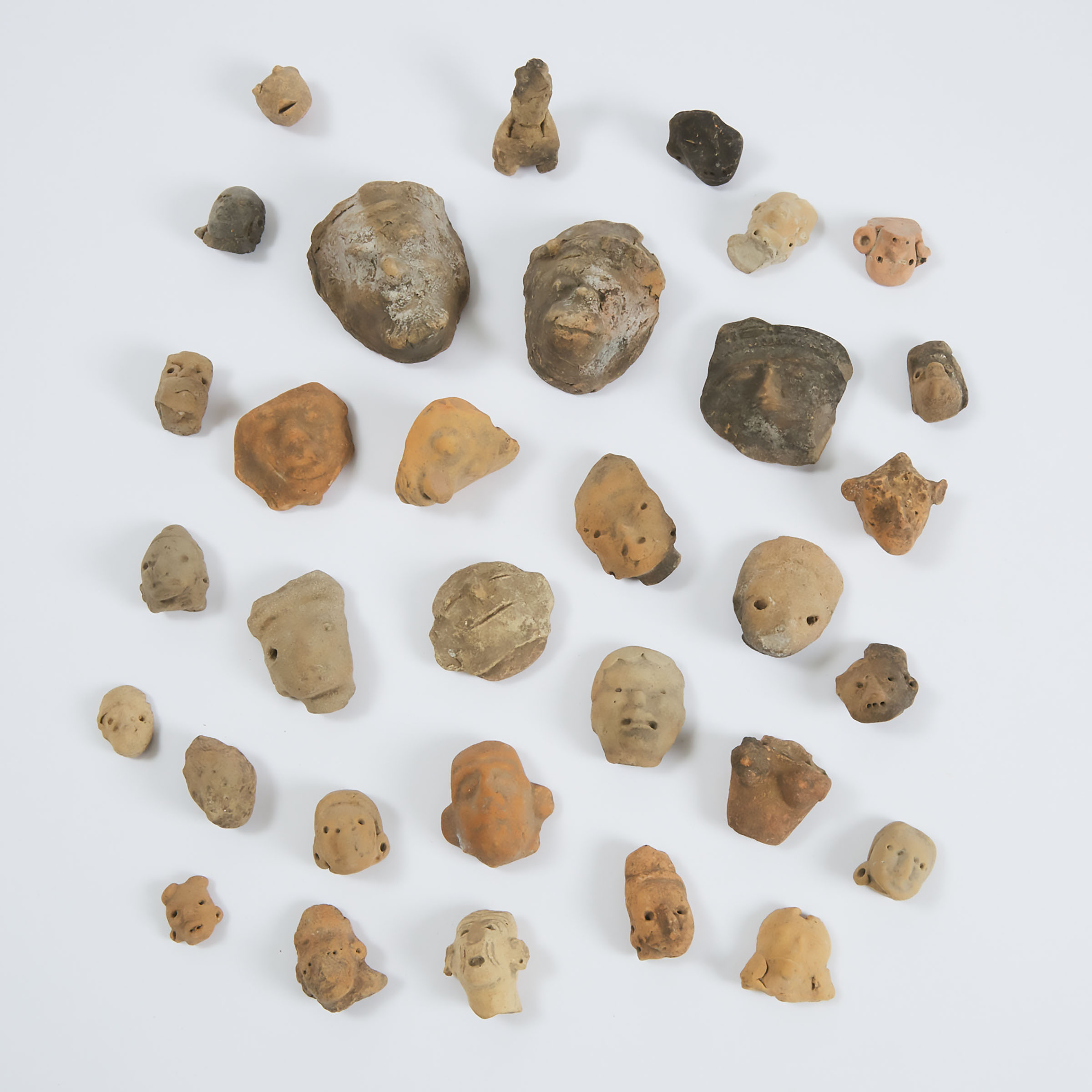 Collection of 32 Pre Colombian 3abf70