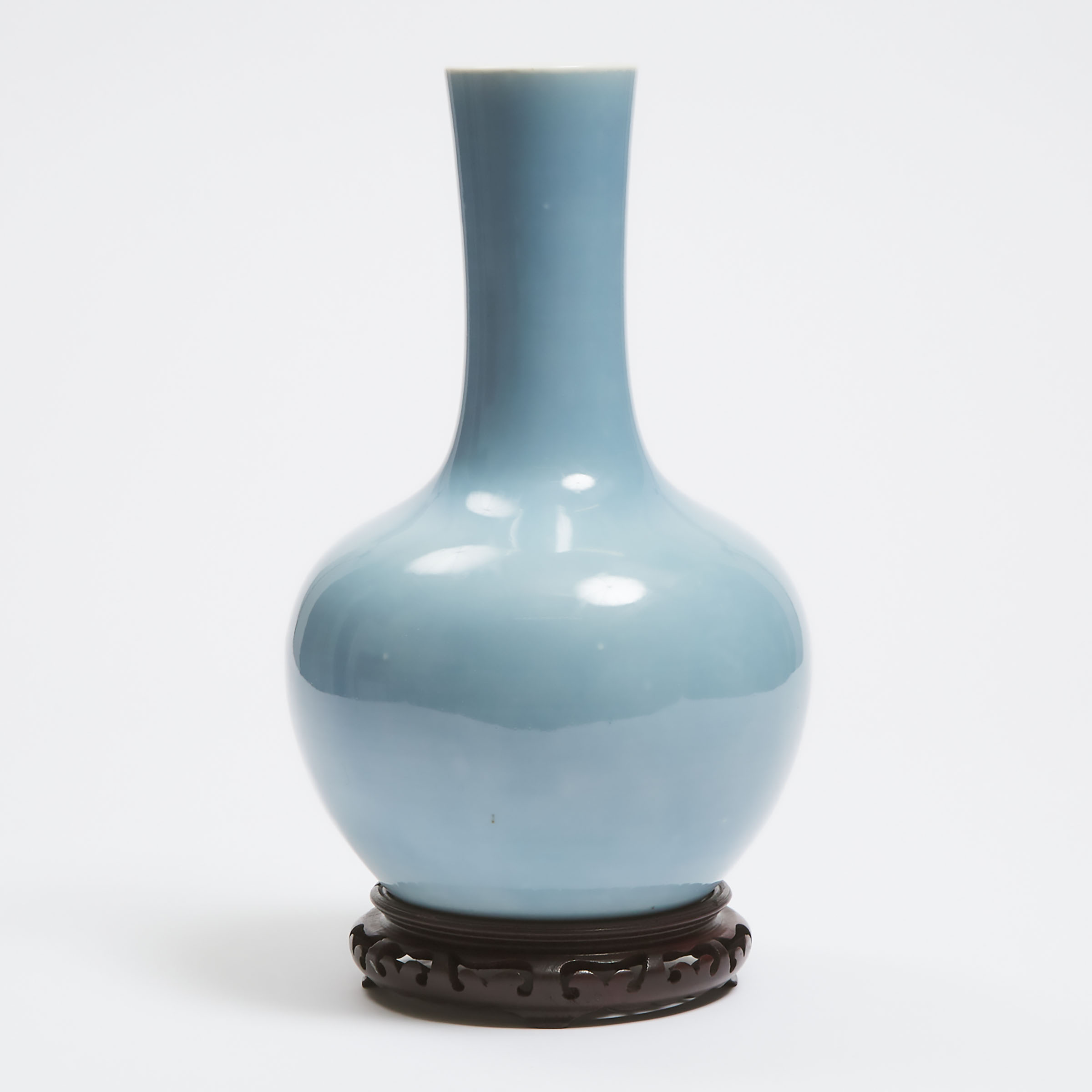 A Clair de Lune Glazed Bottle Vase  3ac1ac