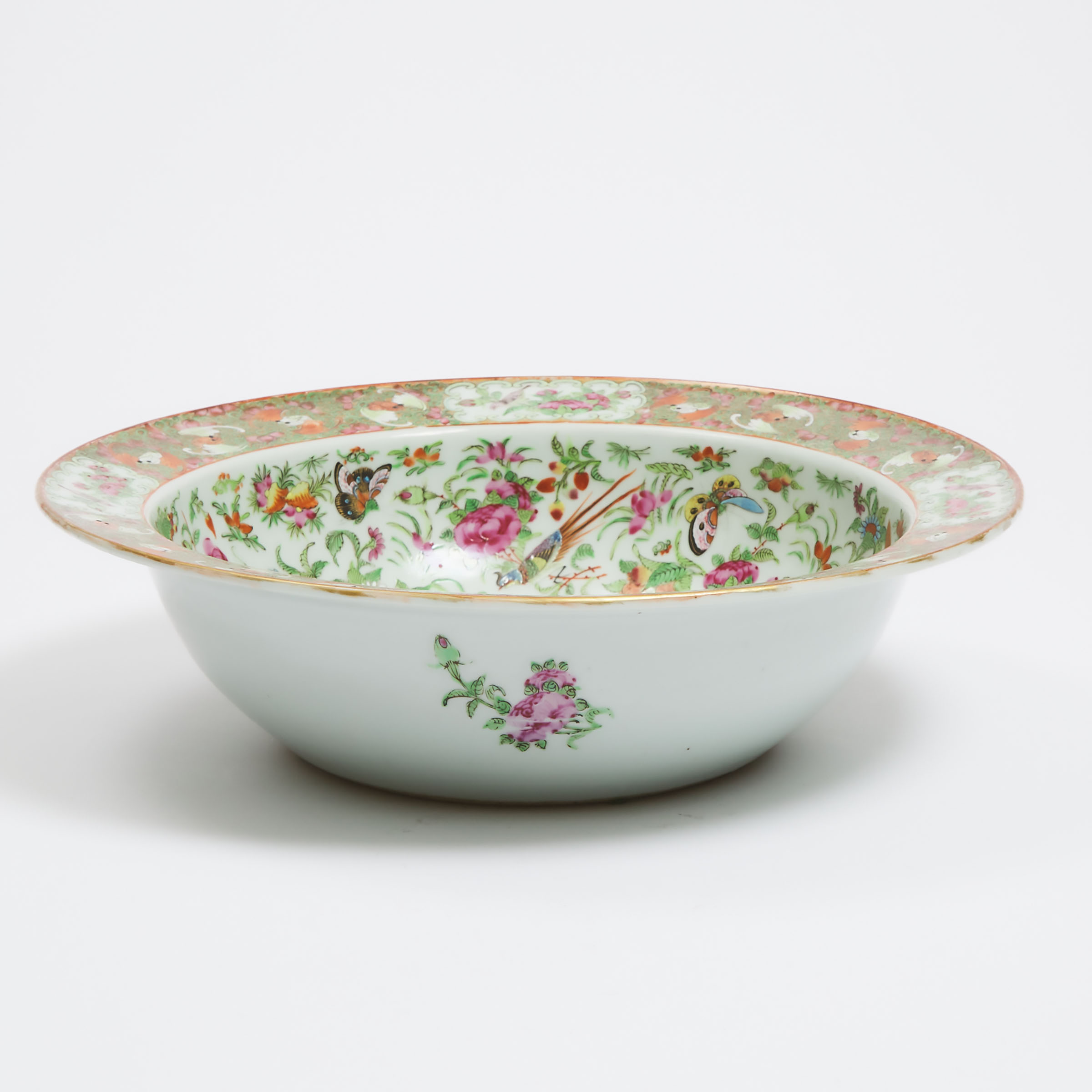 A Canton Export Famille Rose Basin  3ac203