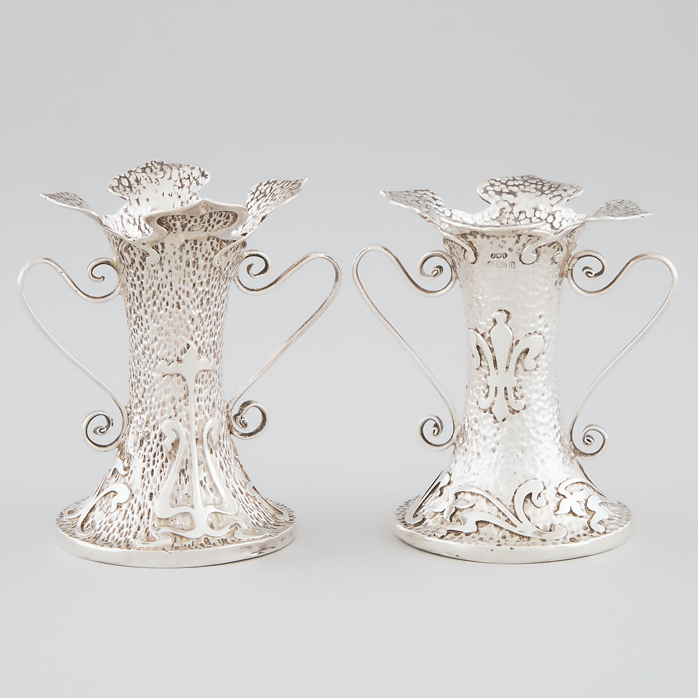 Pair of Edwardian Silver Small 3ac3bf