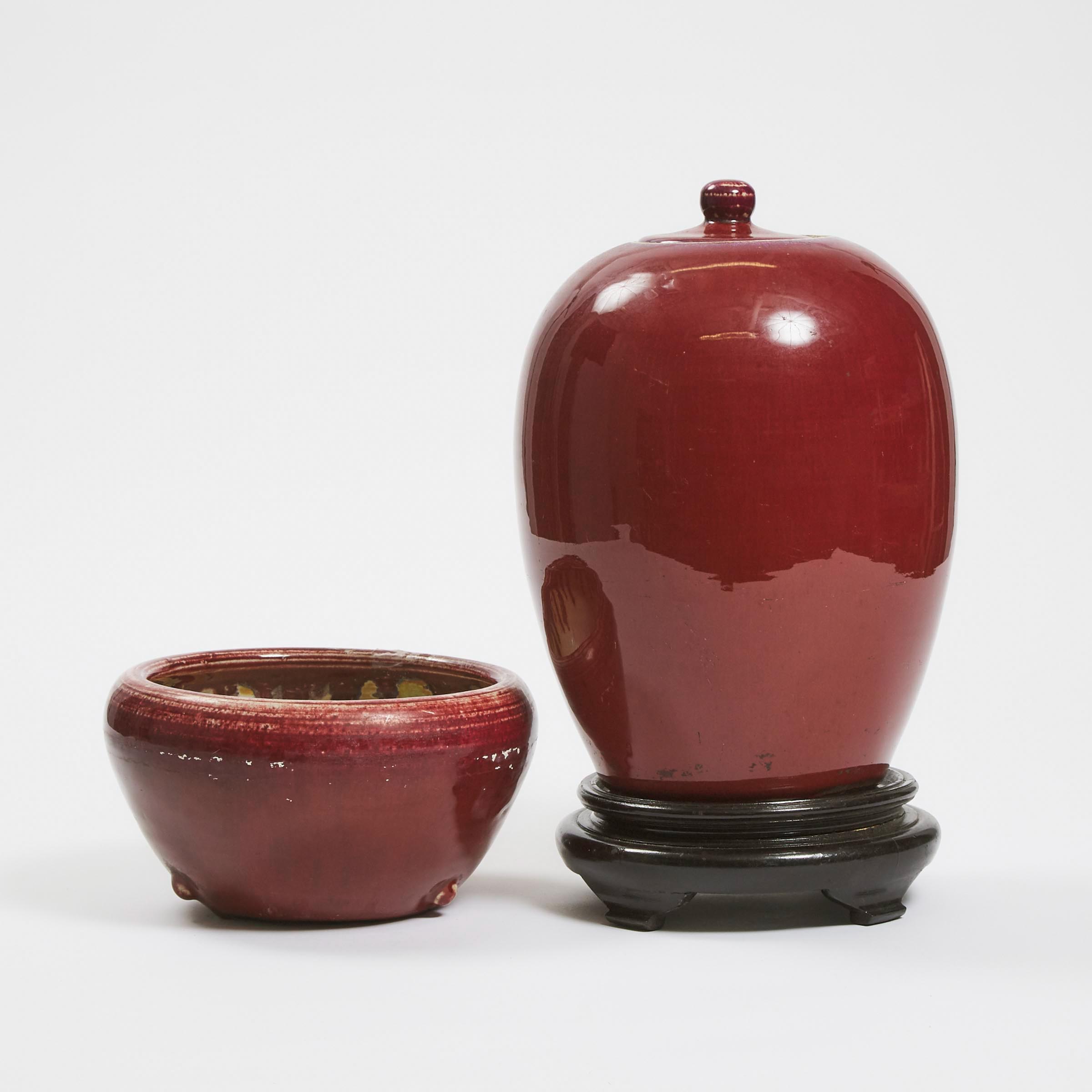 A Red Glazed Ginger Jar and Cover  3ac57d