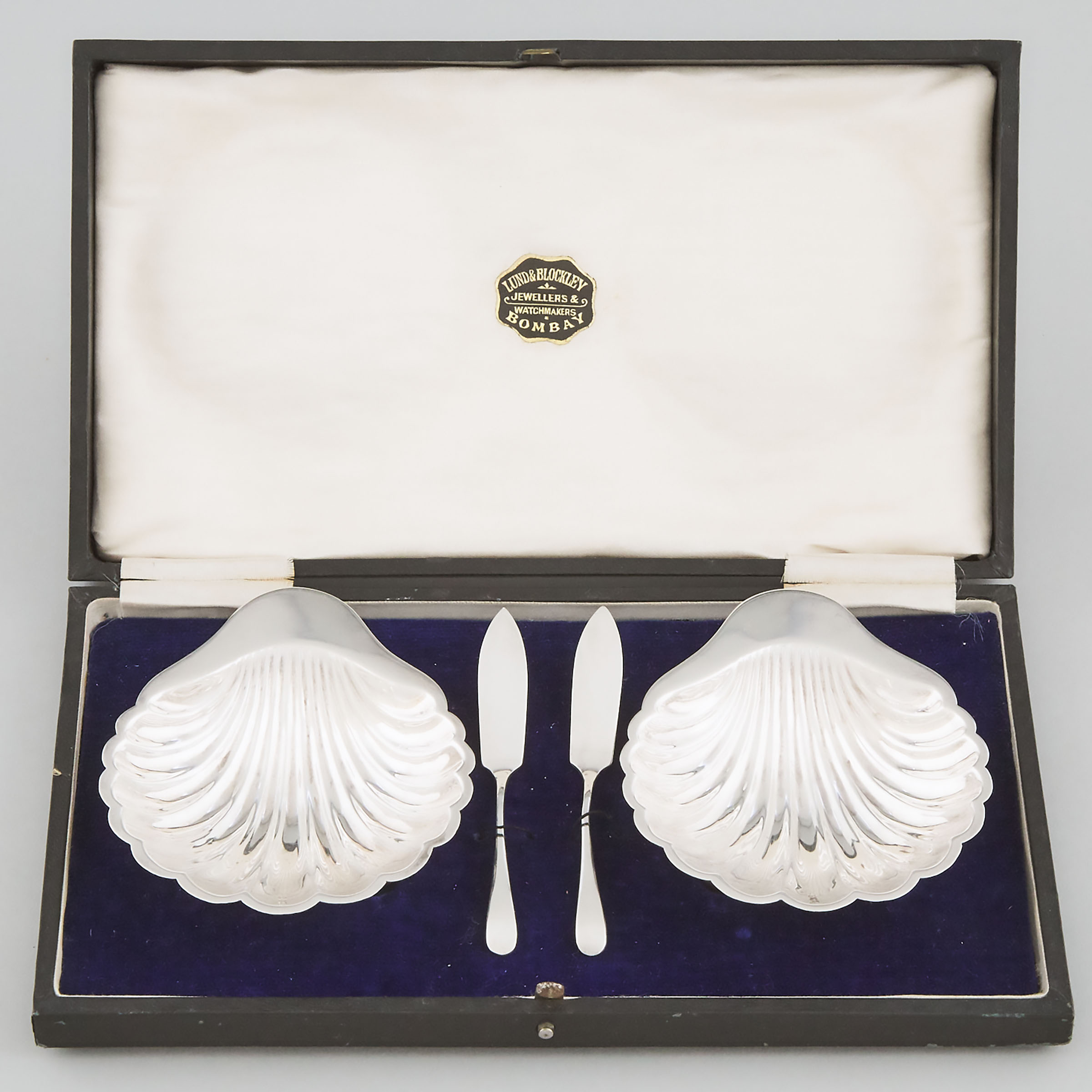 Pair of English Silver Butter Shells 3ac6a8