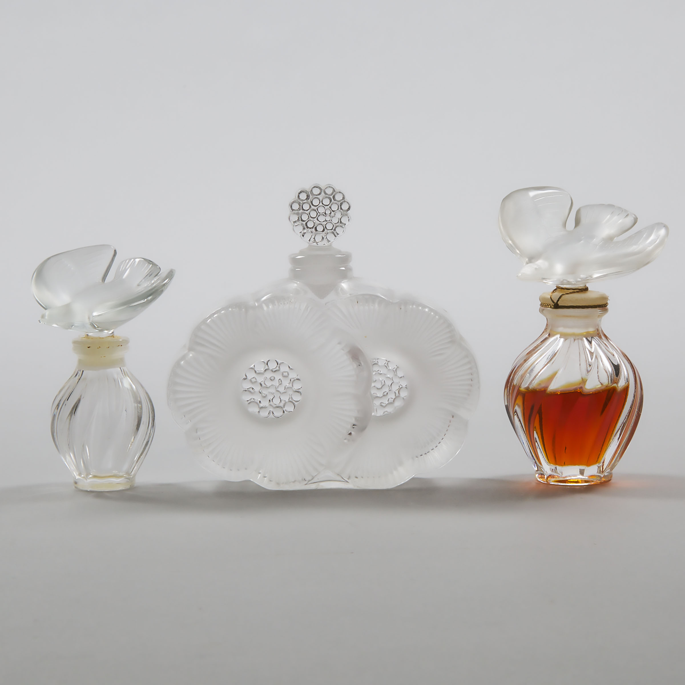  Deux Fleurs Lalique Moulded 3ac6d4